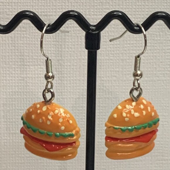 Hamburger Earring, Funny Food Earring, Silly Earring, Gift Idea, Burger Earring - Picture 4 of 5